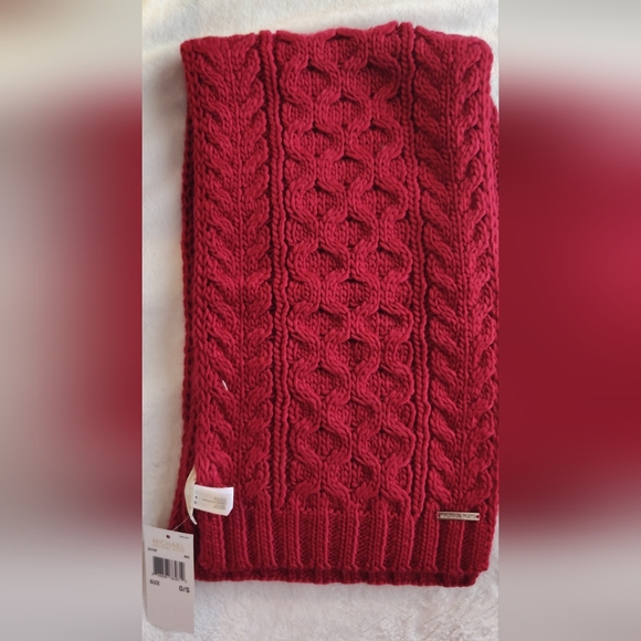 Michael Kors NIB Red Scarf and head wrap set - Picture 3 of 6